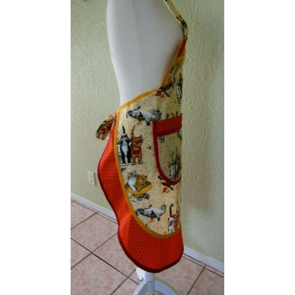Women's Apron Handmade "Kittens on the Beach" - Picture 4 of 6